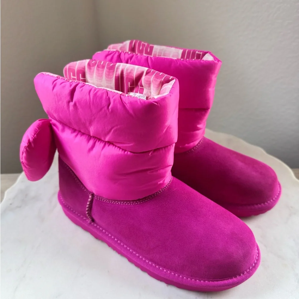 UGG Kid’s Bailey Bow Maxi Boots Pink . Size 5